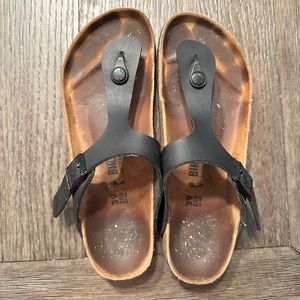 39 Narrow Birkenstock